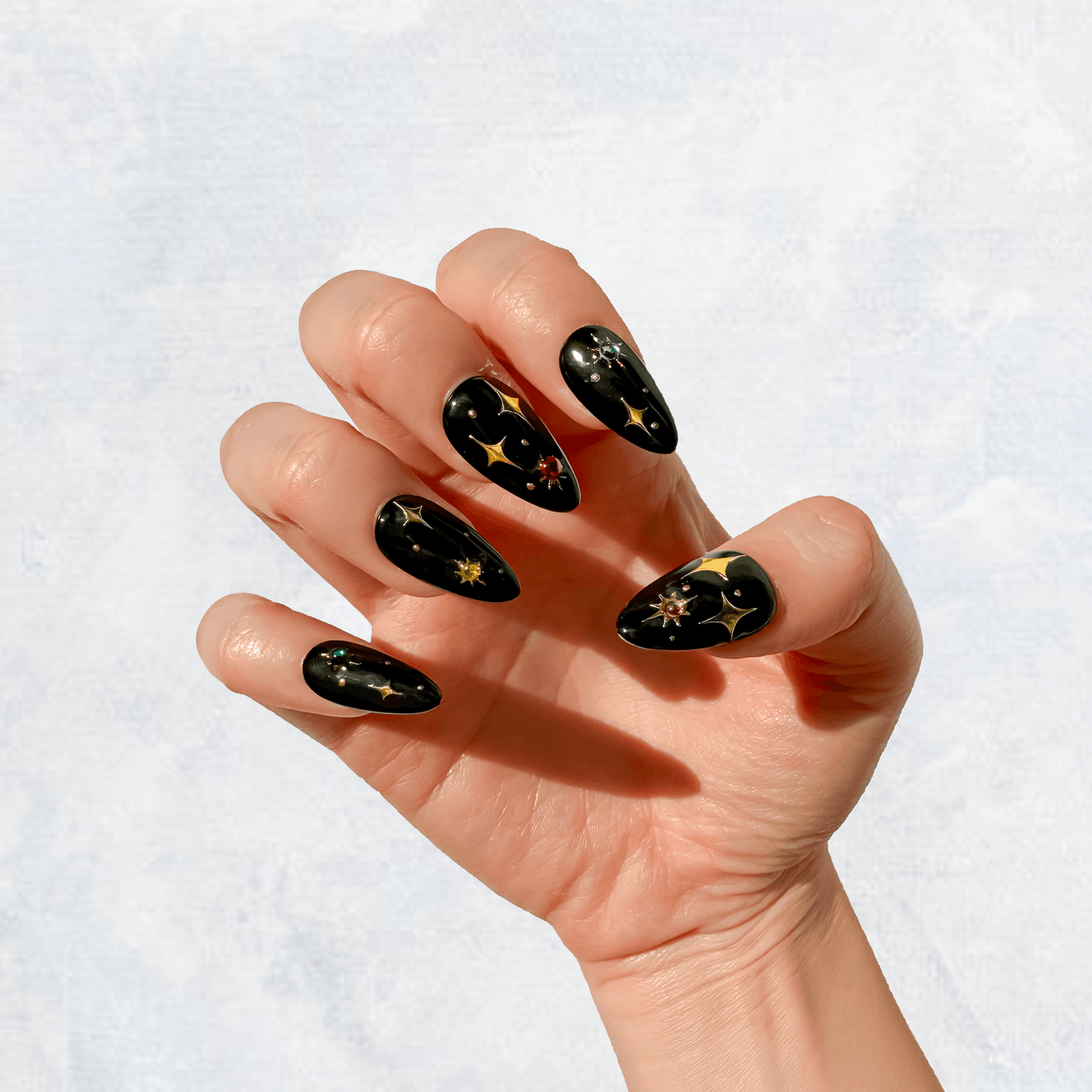 reusable press-on nails Skin of a Killer π« (2 sets) - Chipped Social π
π» - the microchip manicure