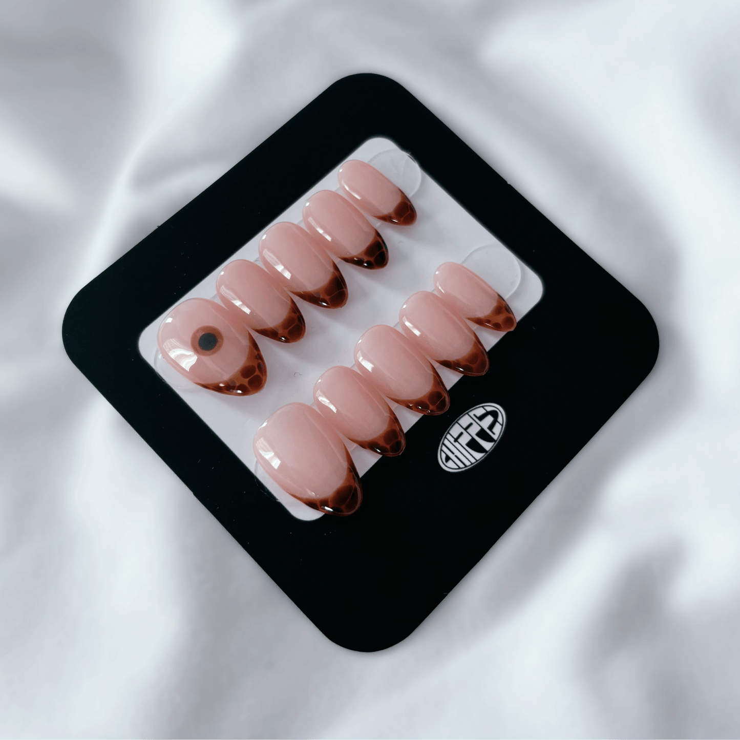 reusable press-on nails TLDR π’ (2 sets) - Chipped Social π
π» - the microchip manicure
