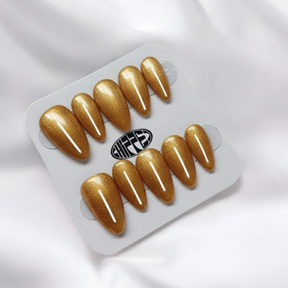 Cuffing Season 🍂 NFC Nails That Share Your Socials