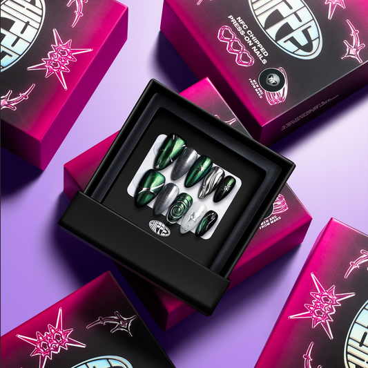 reusable press-on nails Men Are From Mars 👽 (2 sets) - Chipped Social 💅🏻 - the microchip manicure