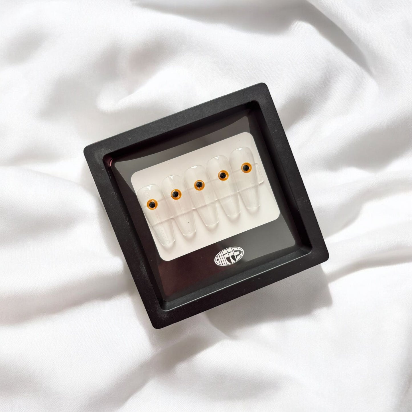 reusable press-on nails PRO: Clear nails with NFC chip (pack of 5) - Chipped Social 💅🏻 - the microchip manicure