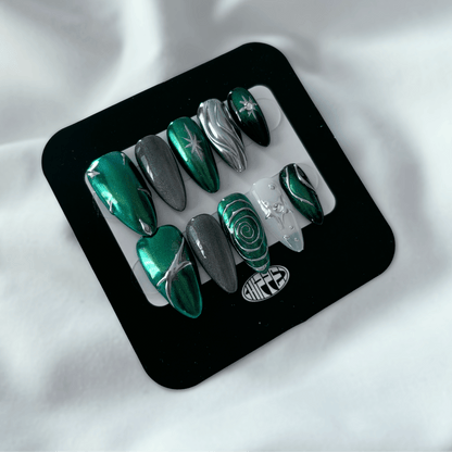 reusable press-on nails Men Are From Mars 👽 (2 sets) - Chipped Social 💅🏻 - the microchip manicure