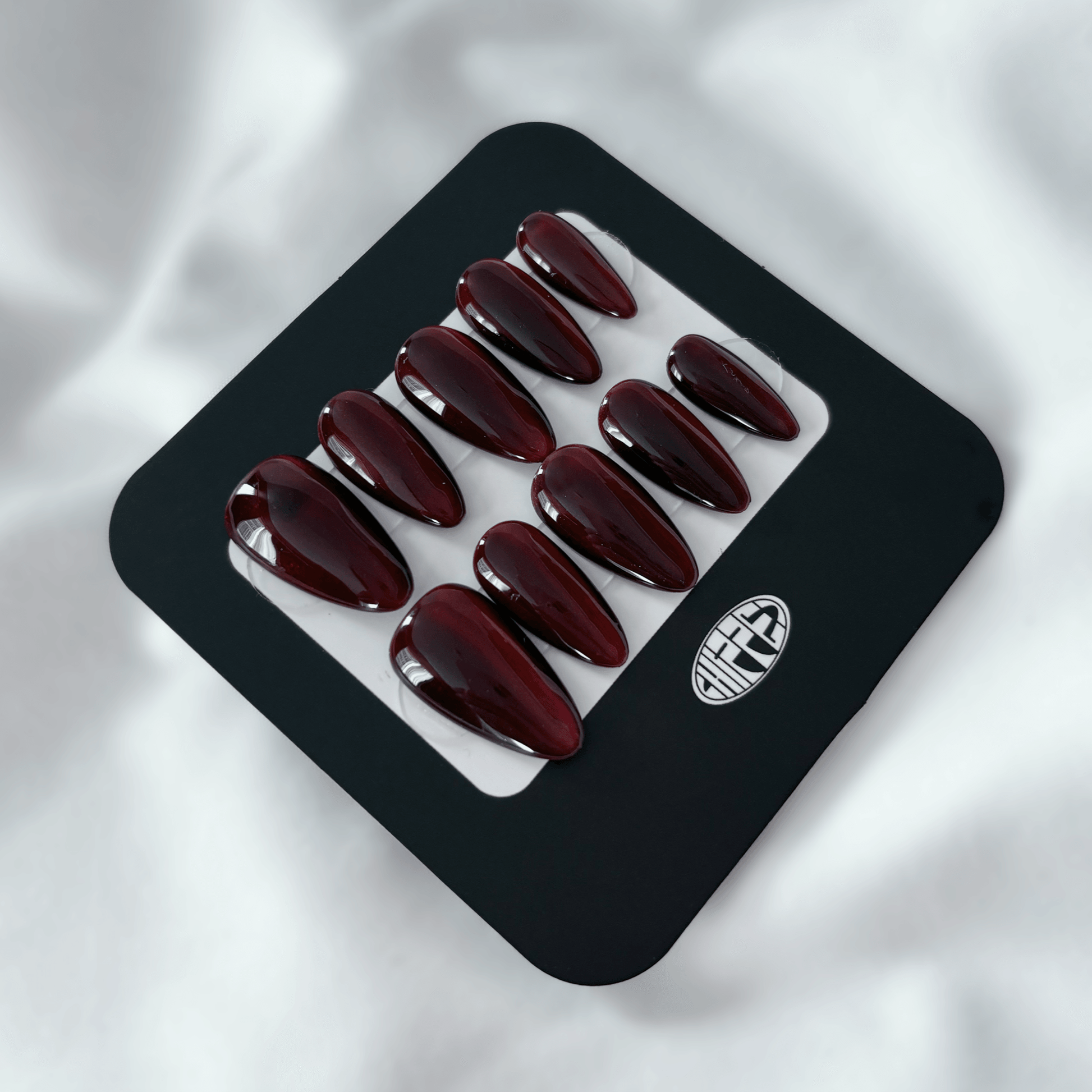 reusable press-on nails The Devil Works Hard 🩸(2 sets) - Chipped Social 💅🏻 - the microchip manicure