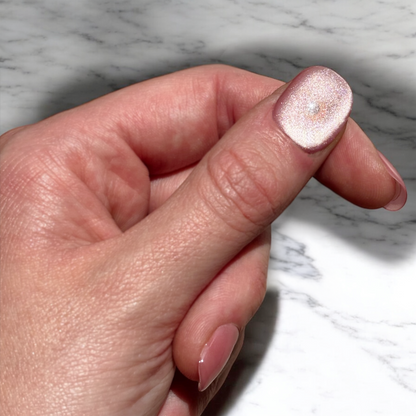 reusable press-on nails Bubble Pop 👄 - Chipped Social 💅🏻 - the microchip manicure